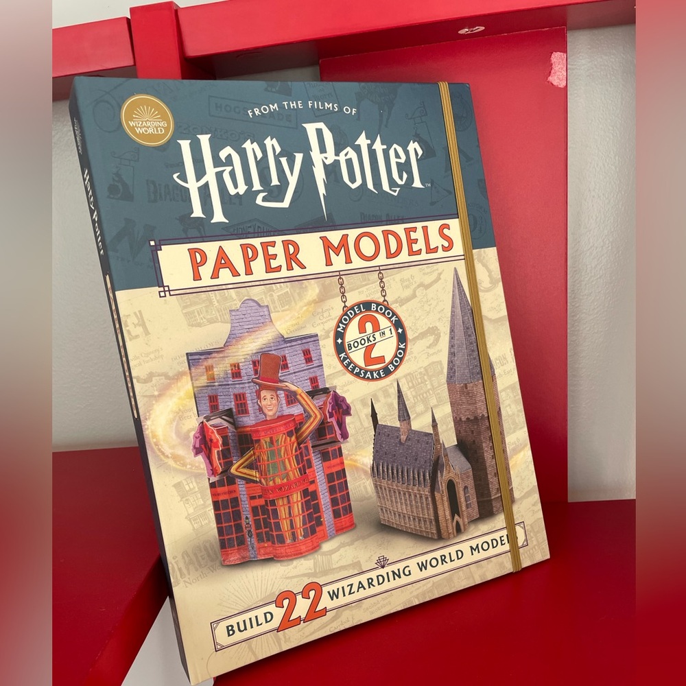 Harry Potter’s Wizarding World Paper Models book!